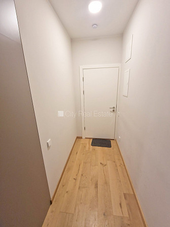 Pagalma ēka, renovēta māja, slēgts pagalms, ieeja no ielas un pagalma, ir lifts, kāpņu telpa Rīga - foto 12