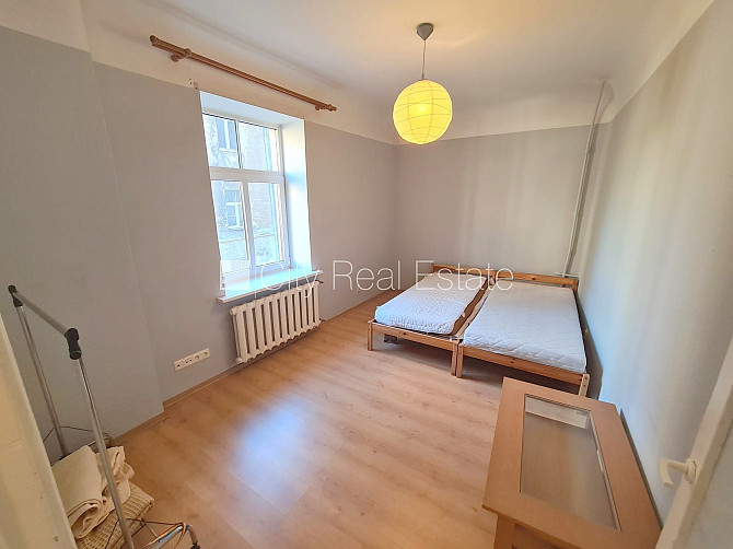 Pagalma māja, renovēta māja, slēgts pagalms, ieeja no ielas, kāpņu telpa pēc kosmētiskā Rīga - foto 1
