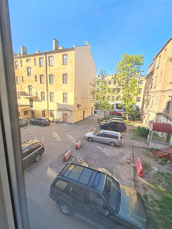 Pagalma māja, renovēta māja, slēgts pagalms, ieeja no ielas, kāpņu telpa pēc kosmētiskā Rīga - foto 13