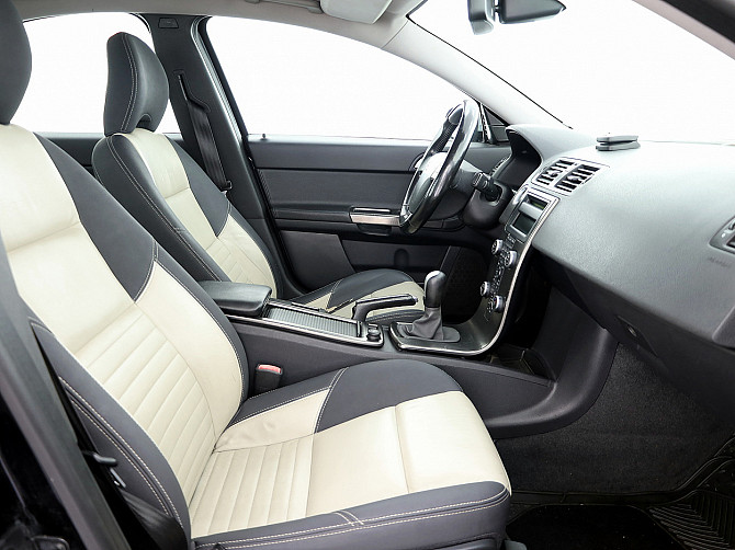 Volvo S40 R-Design Facelift 2.0 D4 100kW Tallina - foto 6