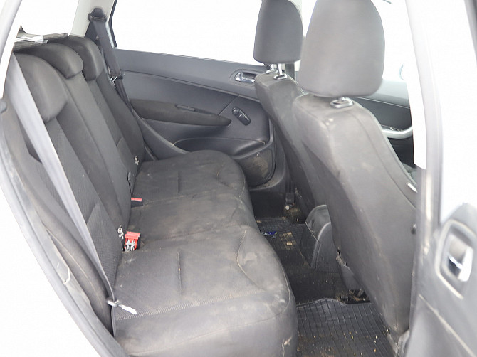 Peugeot 308 Elegance Facelift 1.6 HDi 68kW Tallina - foto 7