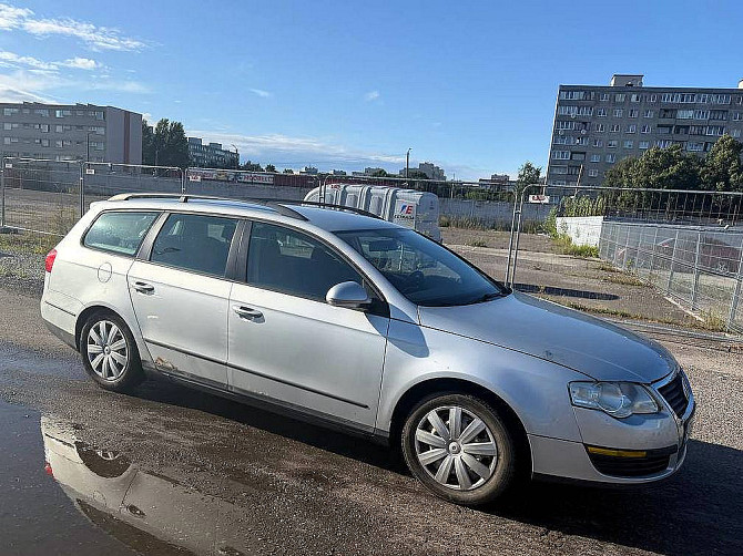 Volkswagen Passat Comfortline 1.6 75kW Tallina - foto 1