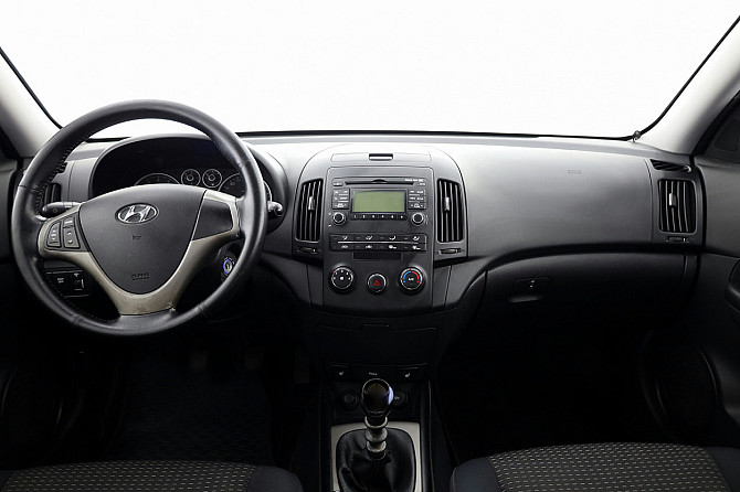 Hyundai i30 Elegance 1.6 90kW Tallina - foto 5