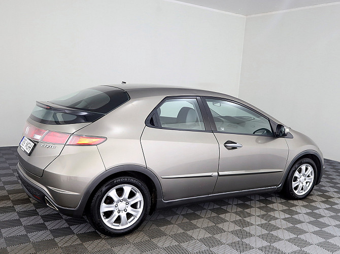 Honda Civic Elegance 1.8 103kW Таллин - изображение 3