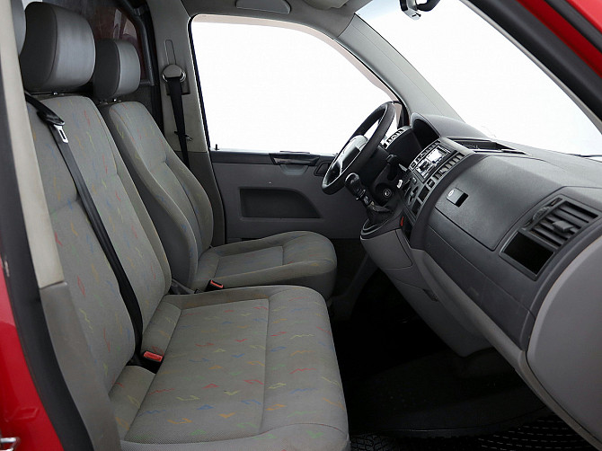 Volkswagen Transporter Comfortline 1.9 TDI 75kW Tallina - foto 6
