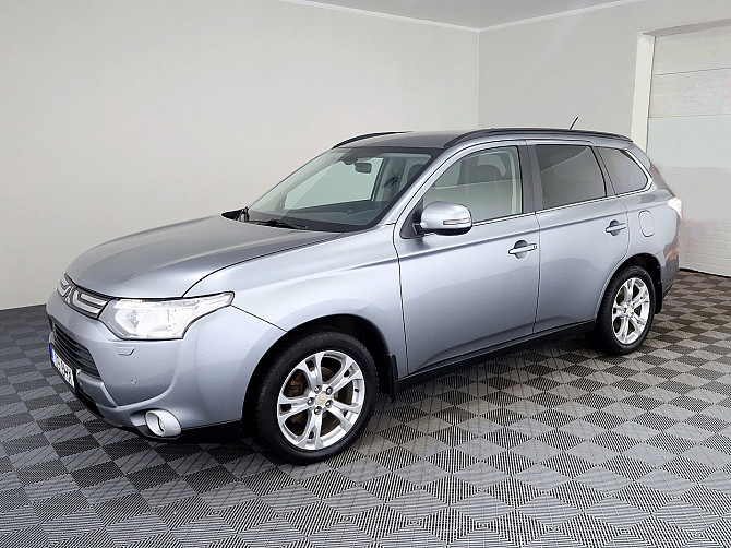 Mitsubishi Outlander Luxury ATM 2.0 110kW Tallina - foto 2