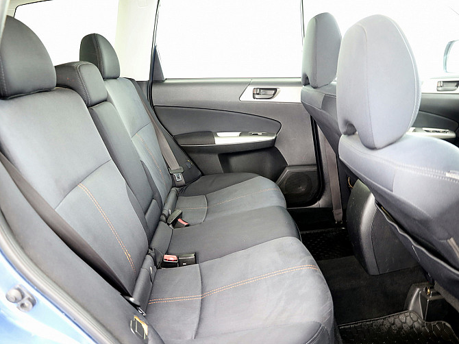 Subaru Forester Comfort AWD 2.0 TD 108kW Tallina - foto 7
