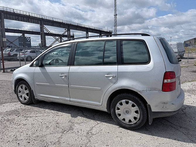Volkswagen Touran Comfortline ATM 1.9 TDI 77kW Tallina - foto 4