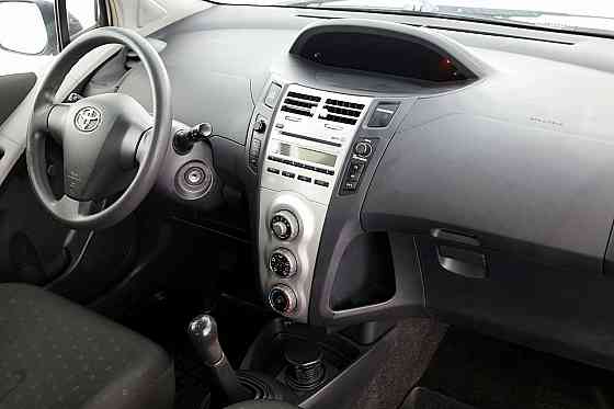 Toyota Yaris Linea Sol A-C 1.3 64kW Tallina