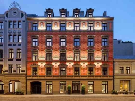 Piedāvājam nomai daudzfunkcionālas komerctelpas 101,6 m platībā prestižā vietā  Blaumaņa ielā, Rīgas Rīga