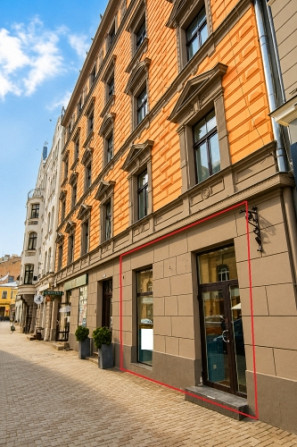 Piedāvājam nomai daudzfunkcionālas komerctelpas 101,6 m platībā prestižā vietā  Blaumaņa Rīga - foto 1