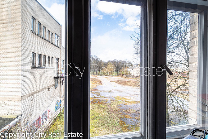Pagalma māja, slēgts pagalms, bezmaksas stāvvieta pagalmā, vieta automašīnai, ieeja no Rīga - foto 7