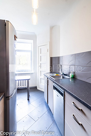 Pagalma māja, slēgts pagalms, bezmaksas stāvvieta pagalmā, vieta automašīnai, ieeja no Rīga - foto 12