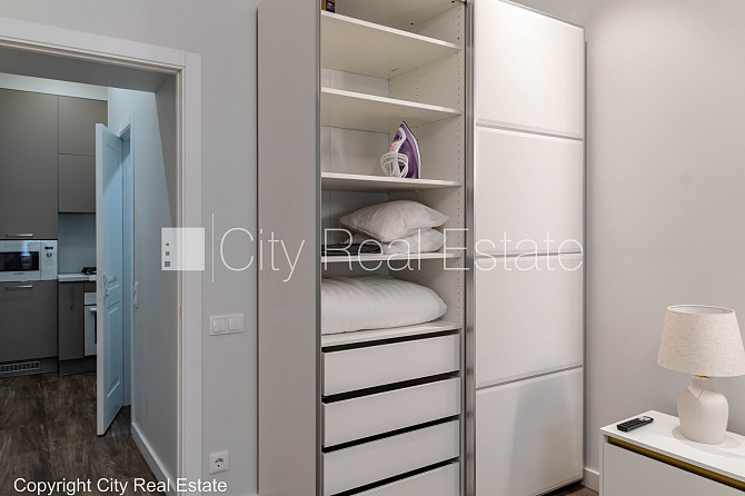 Pagalma ēka, renovēta māja, labiekārtots apzaļumots pagalms, slēgts pagalms, ir lifts, Rīga - foto 7
