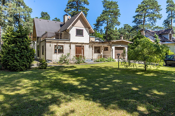 Privātmāja, renovēta māja, labiekārtota apzaļumota teritorija, teritorijas iebrauktuves Jūrmala - foto 1