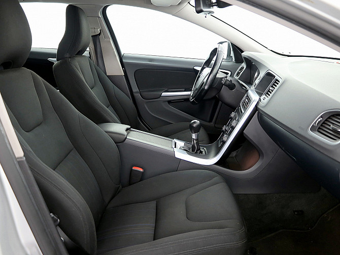 Volvo V60 Momentum 1.6 D4 84kW Tallina - foto 6