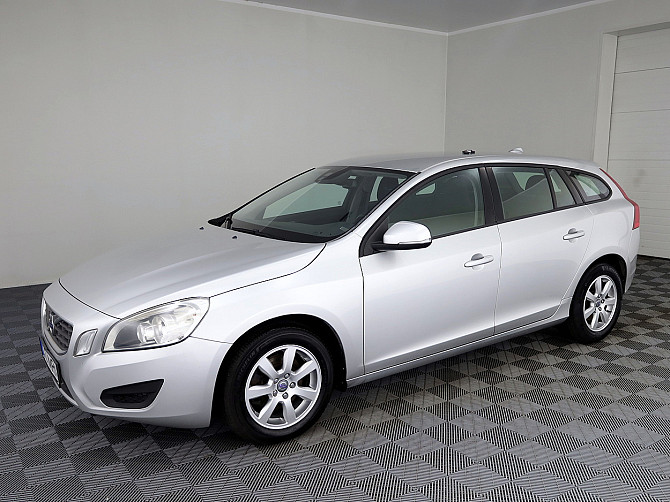 Volvo V60 Momentum 1.6 D4 84kW Tallina - foto 2