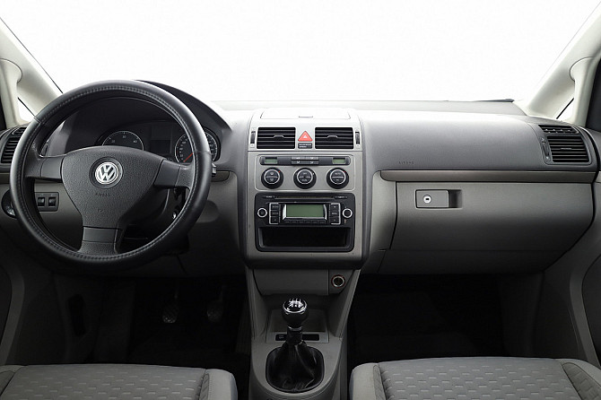 Volkswagen Touran Comfortline Facelift 1.9 TDI 77kW Tallina - foto 5
