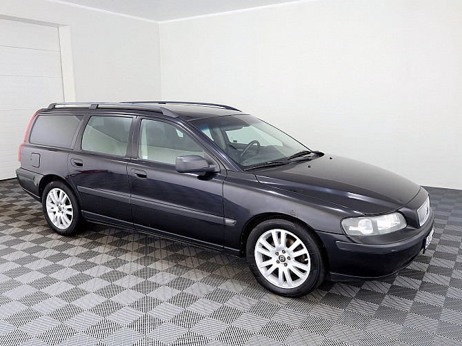 Volvo V70 Summum ATM 2.4 D5 120kW Tallina - foto 1