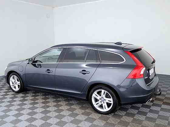 Volvo V60 Summum Hybrid Facelift ATM 2.4 162kW Tallina