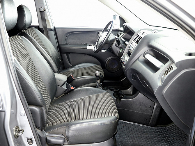 Kia Sportage Luxury 4x4 2.0 104kW Tallina - foto 6