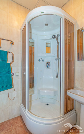 Lieliska investīciju iespēja Rīgas sirdī – 132.3 m² biroja telpas par īpaši pievilcīgu cenu! Tiek... Rīga - foto 9