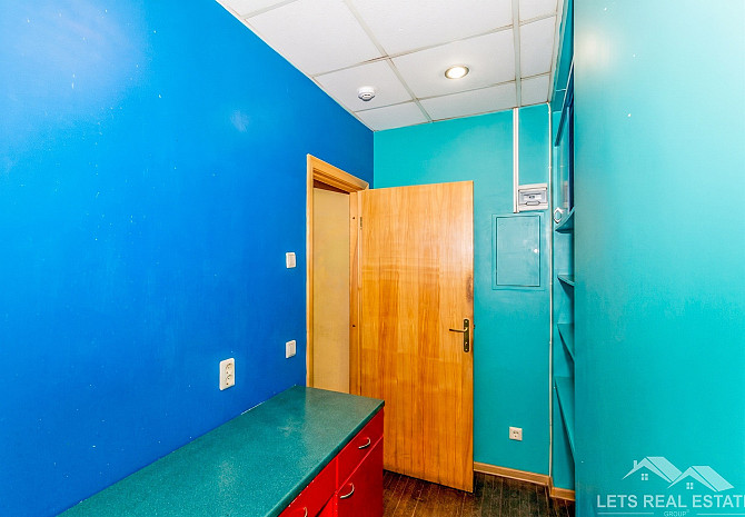Lieliska investīciju iespēja Rīgas sirdī – 132.3 m² biroja telpas par īpaši pievilcīgu cenu! Tiek... Rīga - foto 8