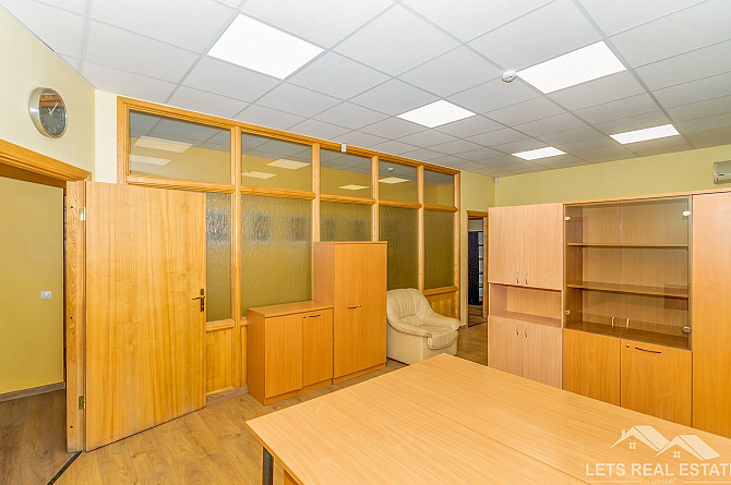 Lieliska investīciju iespēja Rīgas sirdī – 132.3 m² biroja telpas par īpaši pievilcīgu cenu! Tiek... Rīga - foto 6