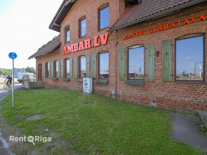 Daudzfunkcionāla ēka nomai  Lūbanas iela 152, Rīga  Nomai tiek piedāvāta pilna divstāvu ēka Rīga - foto 1