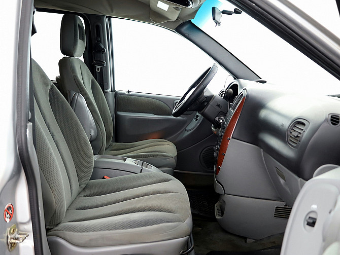 Chrysler Voyager Comfort ATM 2.8 CRD 110kW Таллин - изображение 6