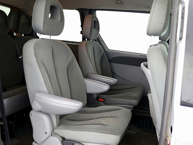 Chrysler Voyager Comfort ATM 2.8 CRD 110kW Таллин - изображение 7