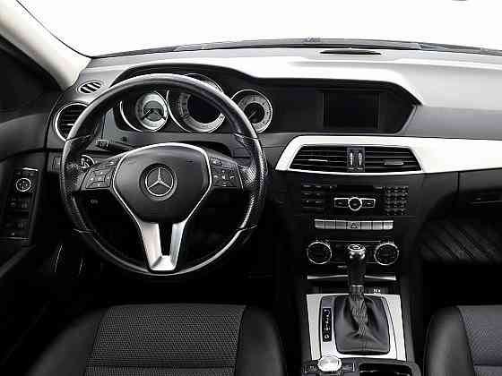 Mercedes-Benz C 220 Avantgarde Facelift ATM 2.1 CDI 125kW Таллин