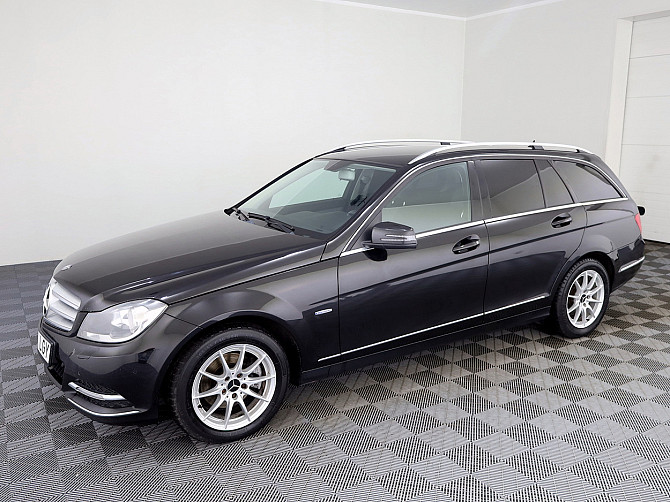 Mercedes-Benz C 220 Avantgarde Facelift ATM 2.1 CDI 125kW Tallina - foto 2