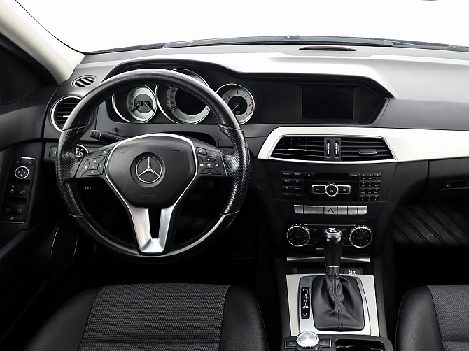 Mercedes-Benz C 220 Avantgarde Facelift ATM 2.1 CDI 125kW Tallina - foto 5