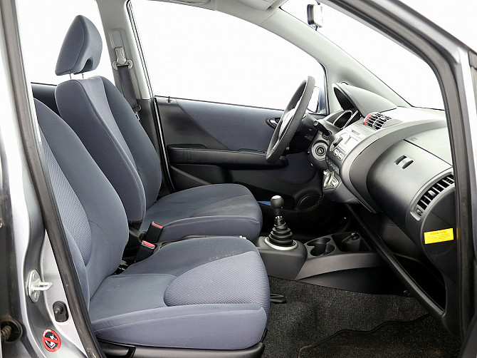 Honda Jazz Elegance Facelift 1.3 61kW Tallina - foto 6