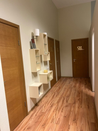 Masāžas salona telpas Valdemāra pasāžā.  3 kabineti ar ūdeni, viens bez, plus priekštelpa Rīga - foto 1