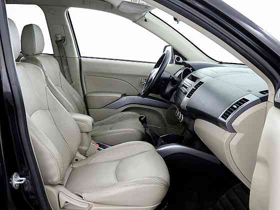 Mitsubishi Outlander Luxury 2.0 DI-D 103kW Таллин