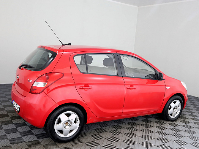 Hyundai i20 Elegance 1.4 74kW Таллин - изображение 3