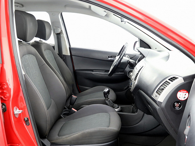 Hyundai i20 Elegance 1.4 74kW Таллин - изображение 6