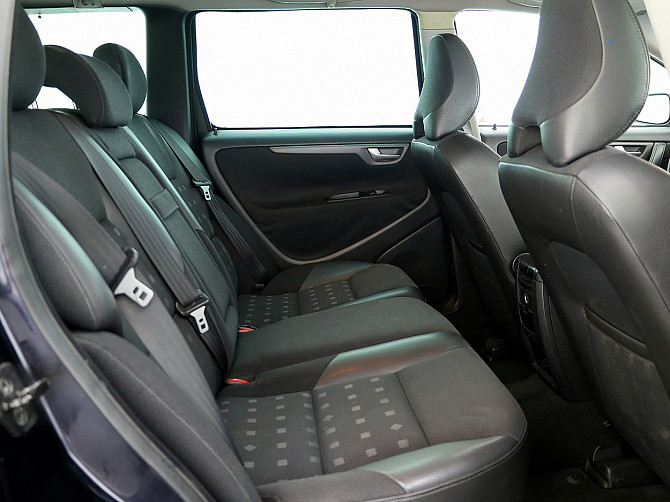 Volvo V70 Summum 4x4 AWD Facelift 2.4 D5 120kW Tallina - foto 7