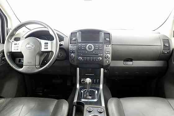 Nissan Pathfinder Luxury Facelift ATM 3.0 dCi 170kW Tallina