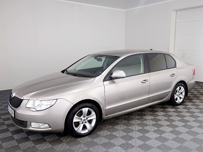 Skoda Superb Comfortline ATM 1.8 118kW Tallina - foto 2