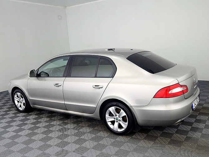 Skoda Superb Comfortline ATM 1.8 118kW Tallina - foto 4