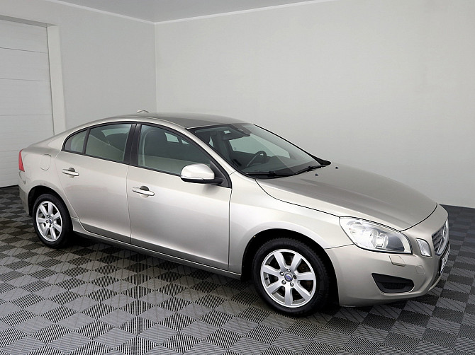 Volvo S60 Momentum ATM 1.6 110kW Tallina - foto 1