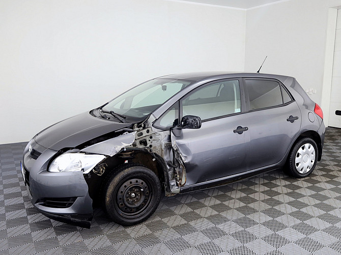 Toyota Auris Linea Sol 1.4 71kW Таллин - изображение 2