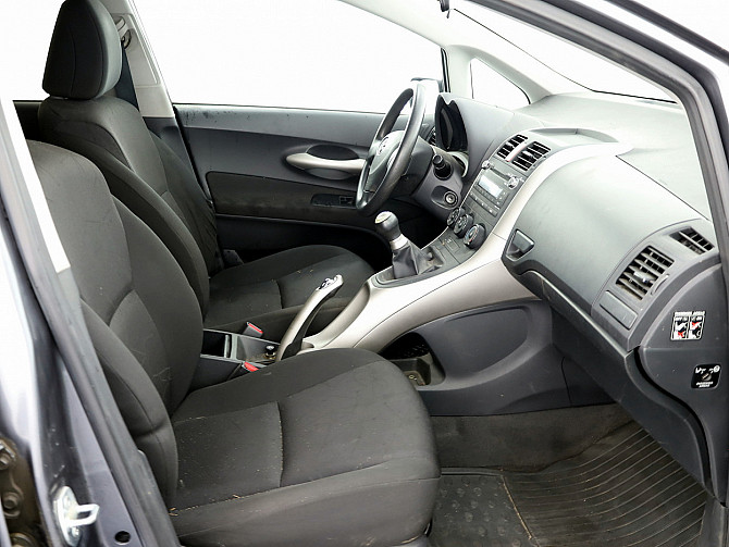 Toyota Auris Linea Sol 1.4 71kW Таллин - изображение 6