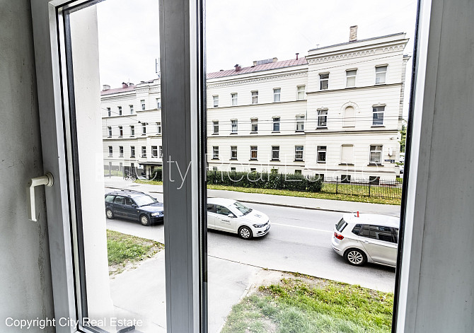 Fasādes māja, renovēta māja, iežogota teritorija, vieta automašīnai, ieeja no pagalma, Rīga - foto 6