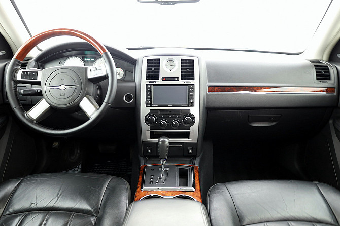 Chrysler 300 C Limited Facelift ATM 3.0 CRD 160kW Tallina - foto 5