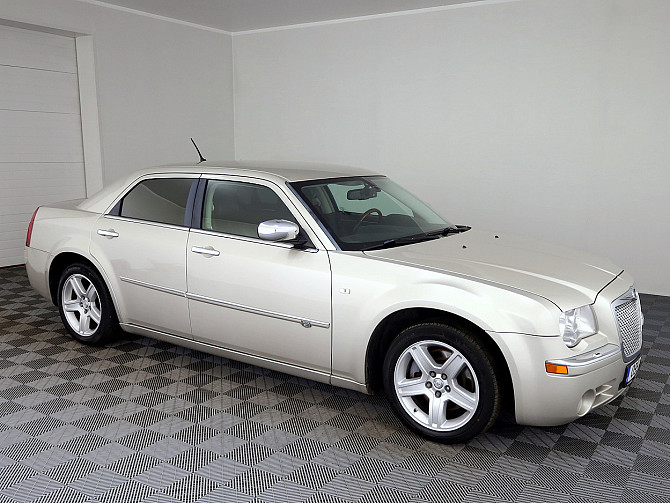 Chrysler 300 C Limited Facelift ATM 3.0 CRD 160kW Tallina - foto 1