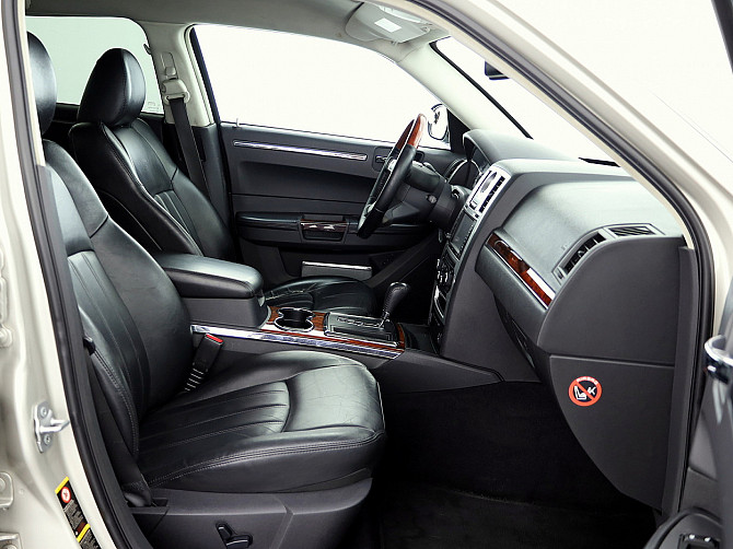Chrysler 300 C Limited Facelift ATM 3.0 CRD 160kW Tallina - foto 6
